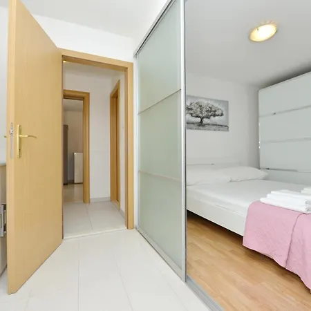 Lorena Appartamento Zara