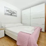 Apartment Lorena Zadar