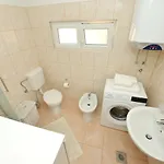 Lorena Apartment *